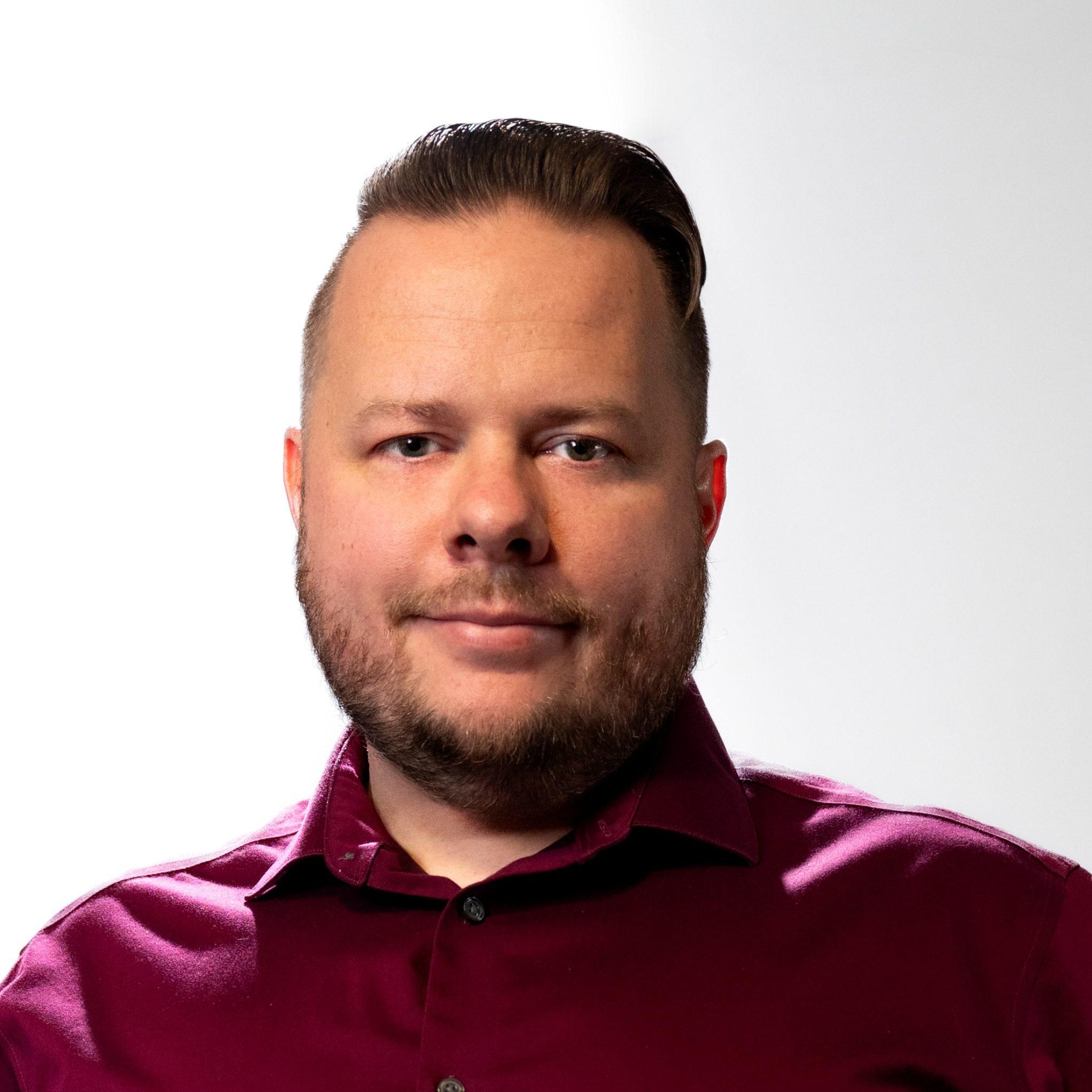 Aaron Oswalt, Director, System Implementation & Administration at Pervasive Path